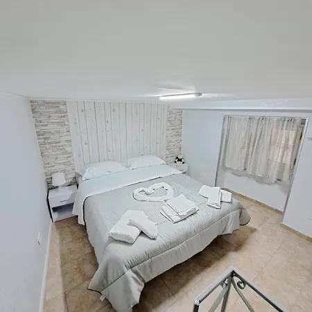 Holiday home Orly House