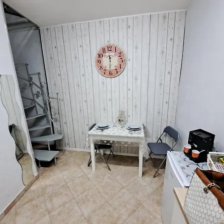 Orly House Naples